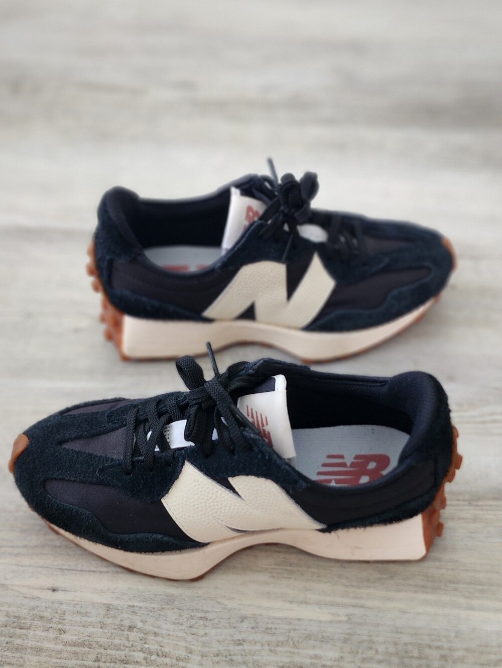 New Balance Black & Cream 327 Retro Runner Sneakers